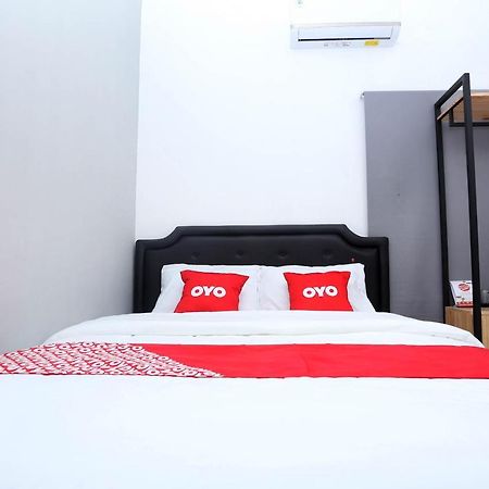 Safara Guesthouse Syariah Semarang Exterior photo