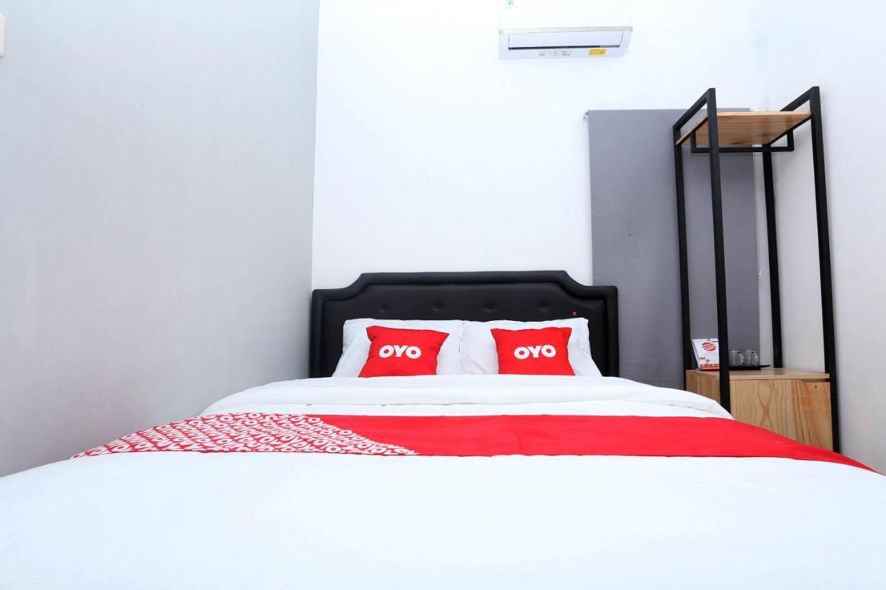 Safara Guesthouse Syariah Semarang Exterior photo